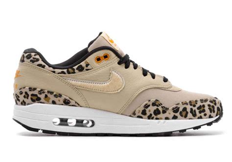 nike air max panterprint grijs|air max 1 schoenen.